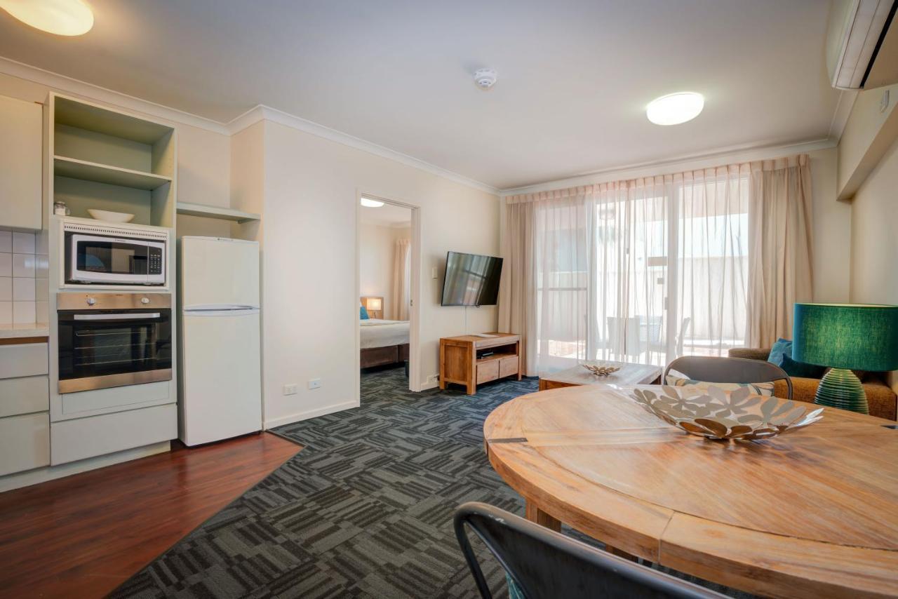 บรอดวอเตอร์ รีสอร์ต โคโม Aparthotel เพิร์ท ภายนอก รูปภาพ