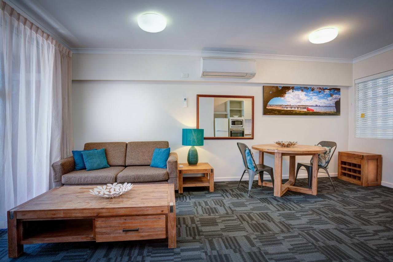 บรอดวอเตอร์ รีสอร์ต โคโม Aparthotel เพิร์ท ภายนอก รูปภาพ