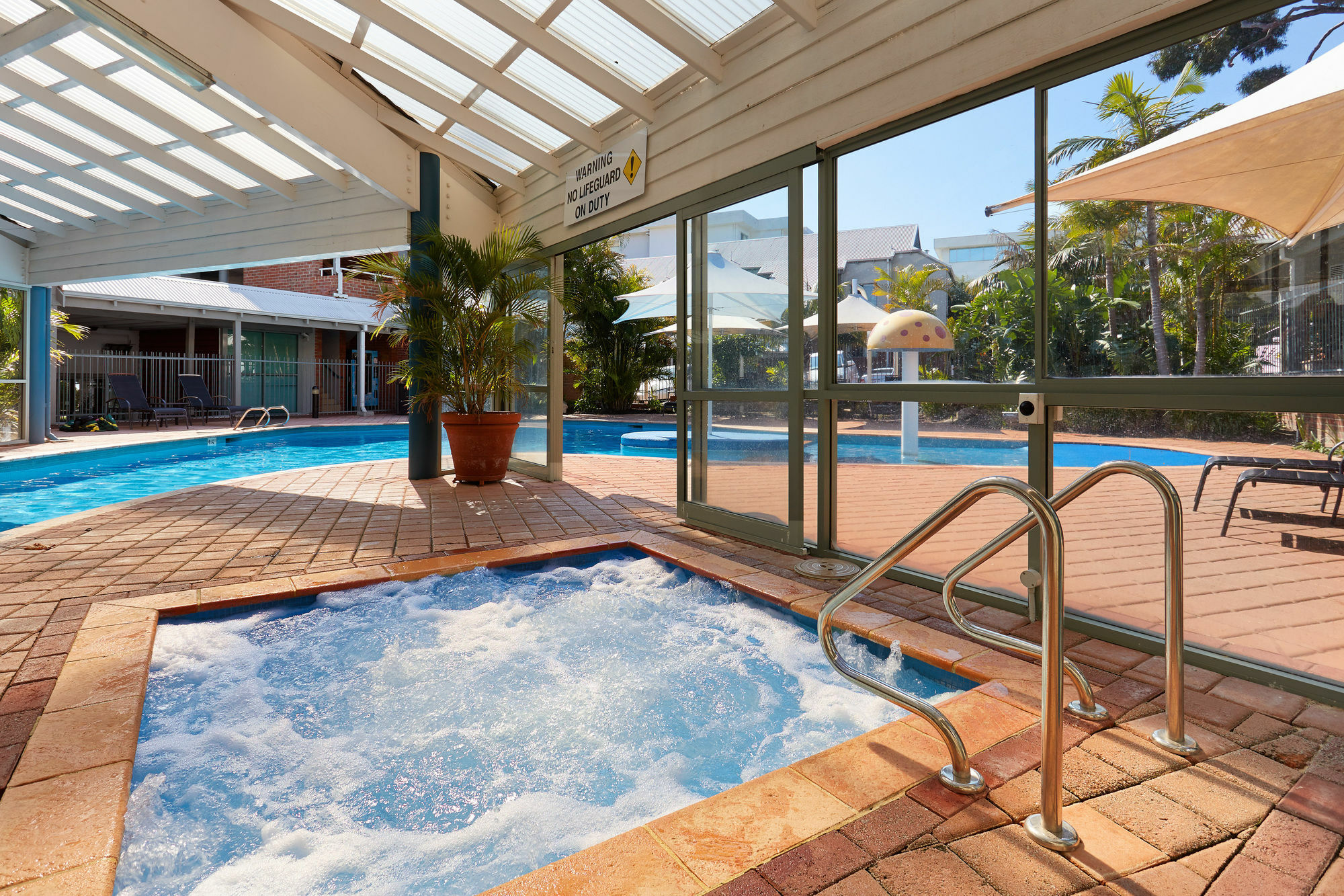 บรอดวอเตอร์ รีสอร์ต โคโม Aparthotel เพิร์ท ภายนอก รูปภาพ